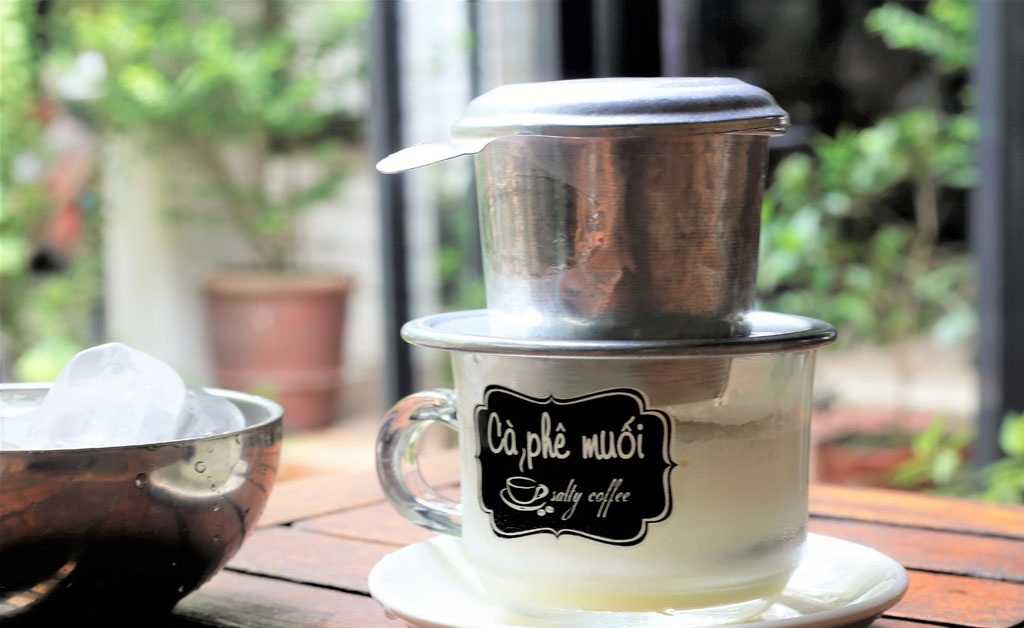 Cà phê muối là gì? Cách pha cà phê muối ngon chuẩn vị Huế 1 cafe muoi la gi 87ae48145a114532b12d73acaa55317b