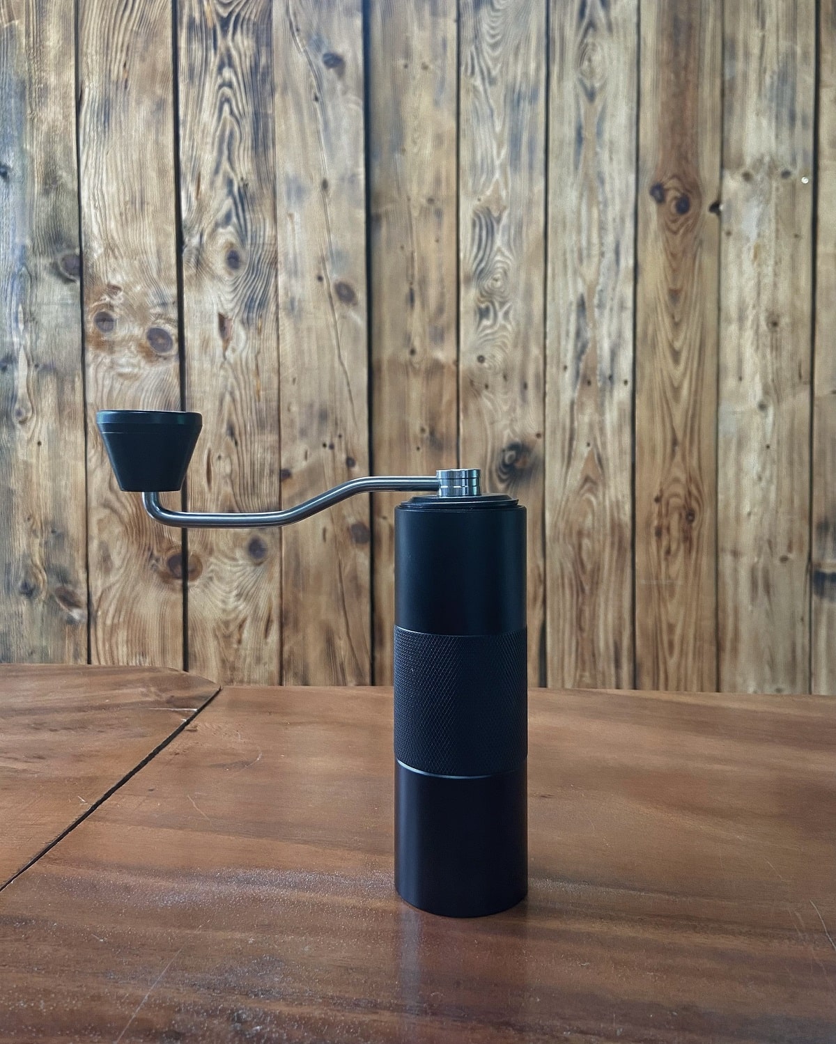 Cà phê Pour Over là gì? Dụng cụ cần thiết để pha cà phê Pour Over 7 may xay ca phe bdab7696c18b4b31b6a48c3c39ce82af