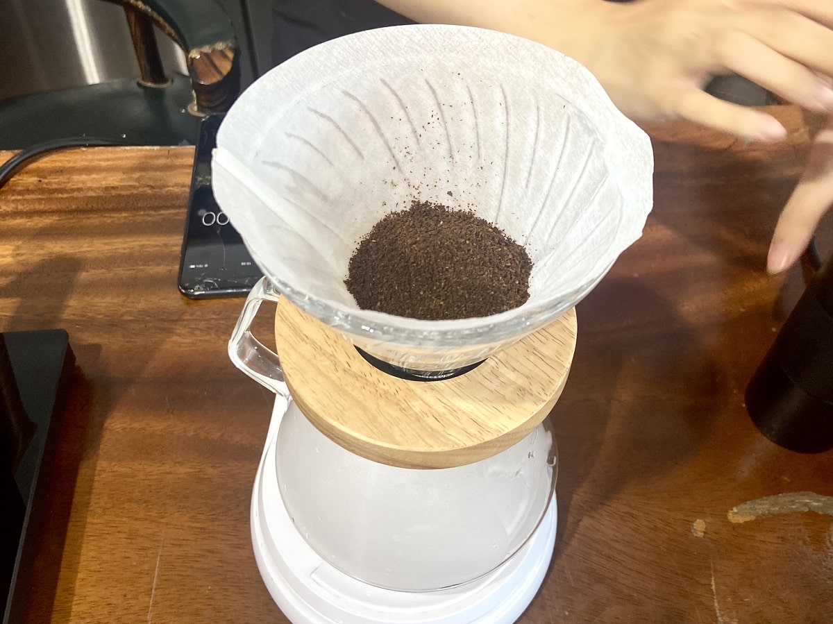 Cà phê Pour Over là gì? Dụng cụ cần thiết để pha cà phê Pour Over 2 pha ca phe pour over de50baa39cf8488894edf66e6983f97f