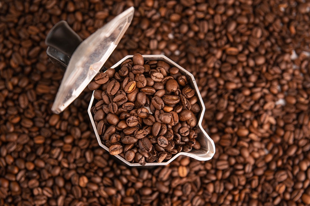 Nghệ thuật phối trộn cà phê Robusta và Arabica 2 tron ca phe robusta va arabica 58f02d8601864543b52a0e8652609928